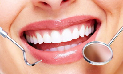 ۵ دلیل علمی برای انجام جرم گیری دندان هر ۶ ماه یک بار